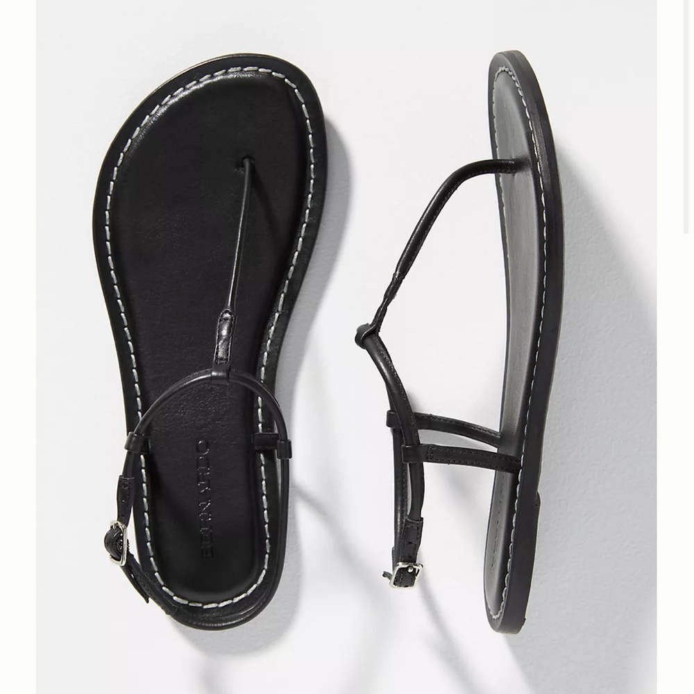Bernardo Lilly Sandals, black leather thong sandals, size 10
